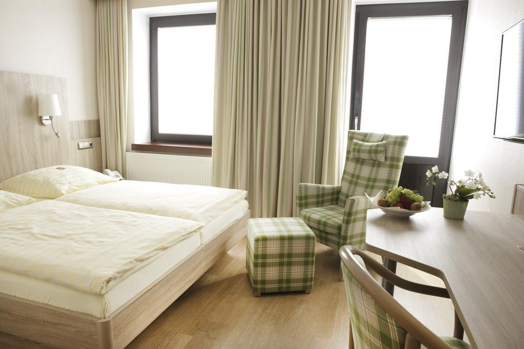 Hotel Kirchspiels Gasthaus Nortorf Dış mekan fotoğraf